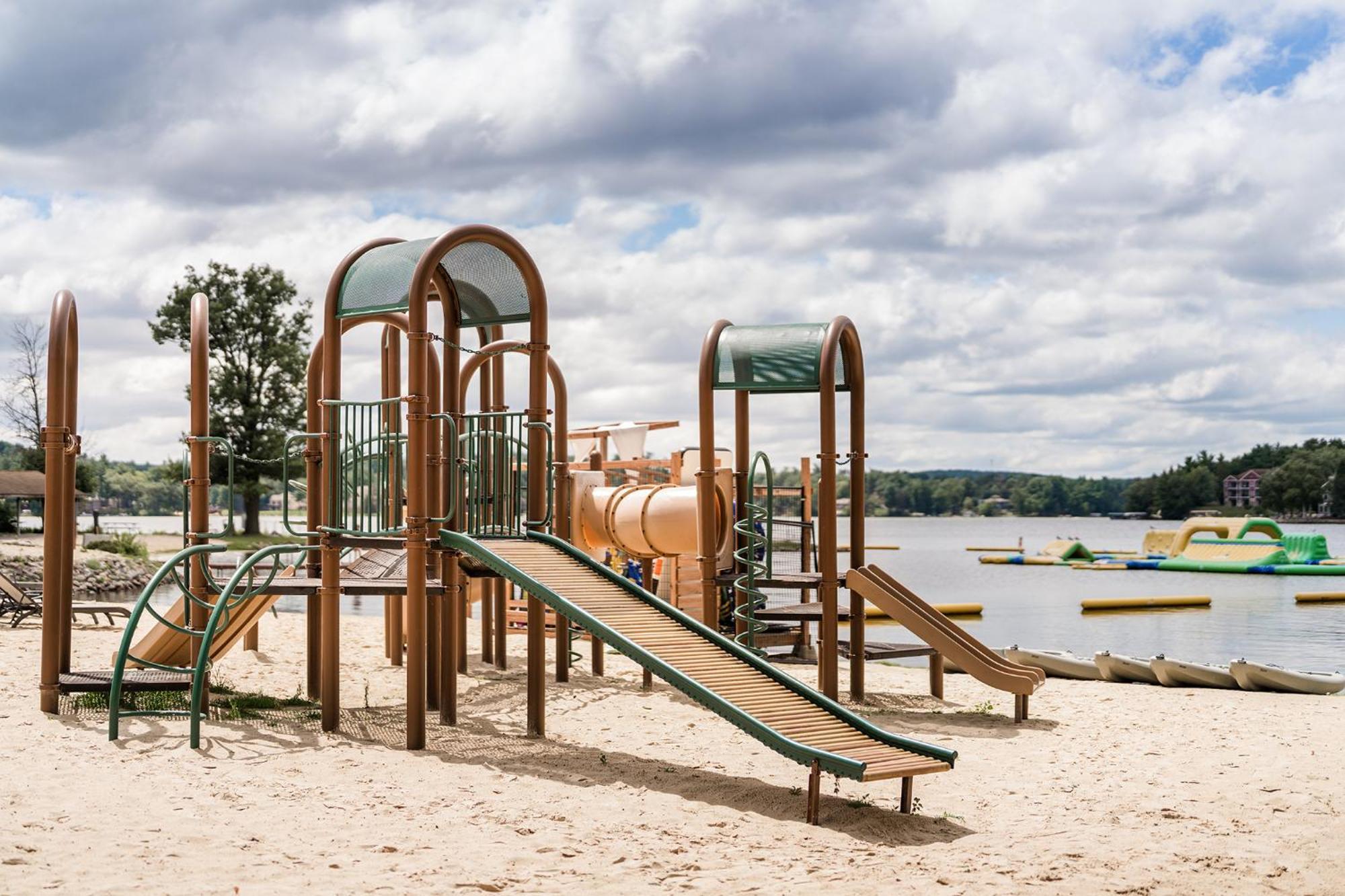 ויסקונסין דלס Aloha Beach Resort מראה חיצוני תמונה